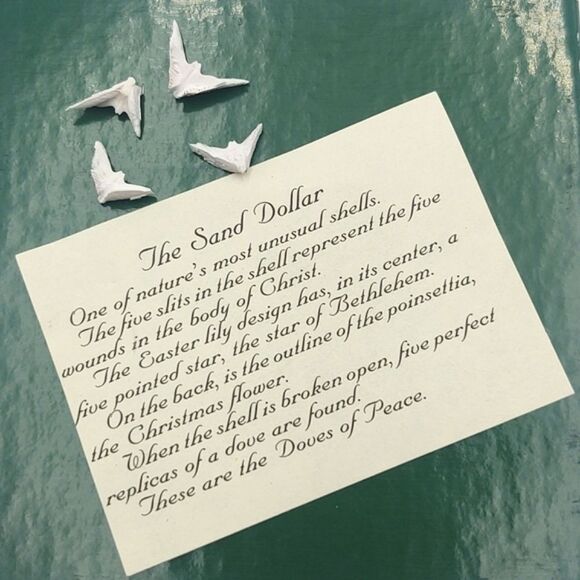 Vintage Hand-Painted Winter Scene Sand Dollar Ornament - Picture 4 of 4